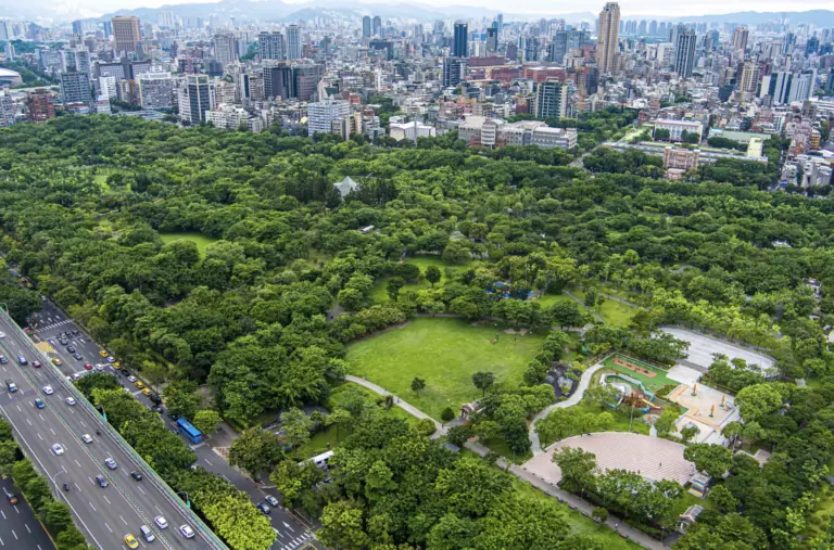 大安森林公園 by wiki