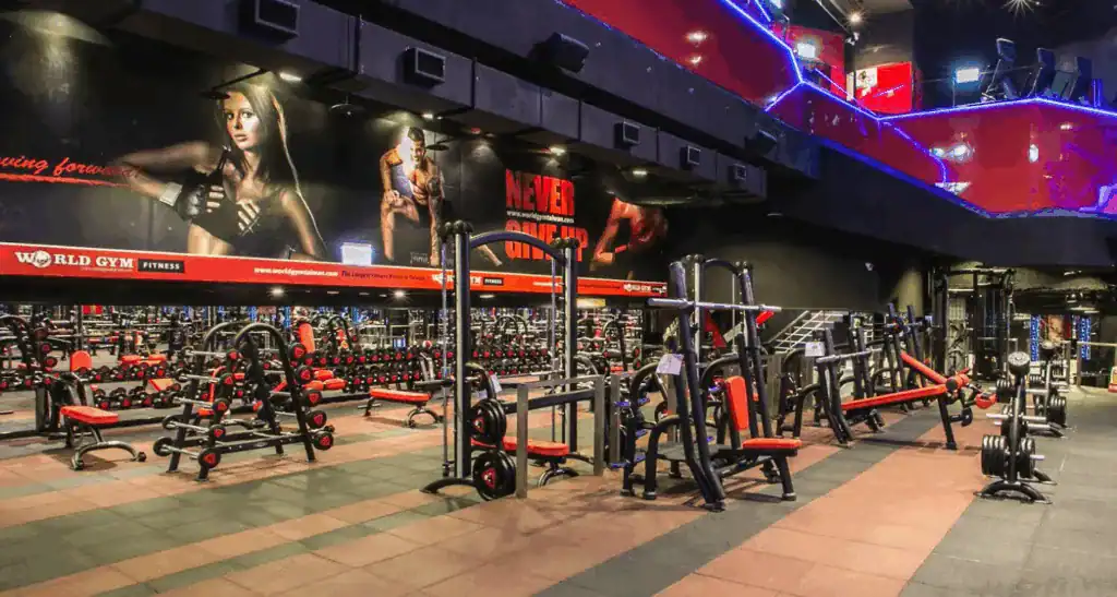 CBC SPACE 附近的 world gym CBC SPACE 附近的 world gym photo credit: google 商家業主精選